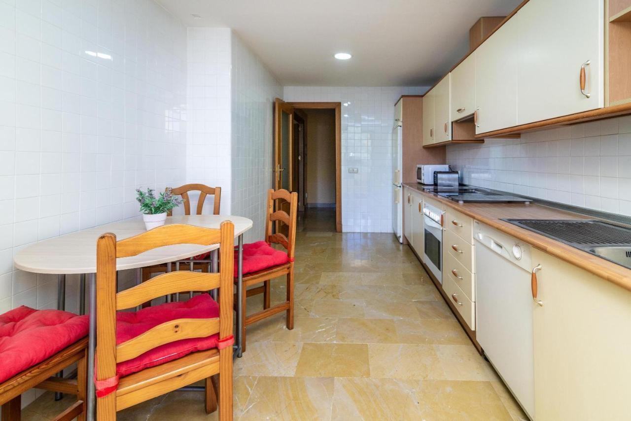 Spacious Apartment In Marbella Ngoại thất bức ảnh