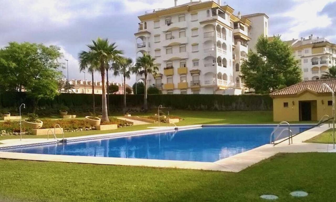 Spacious Apartment In Marbella Ngoại thất bức ảnh